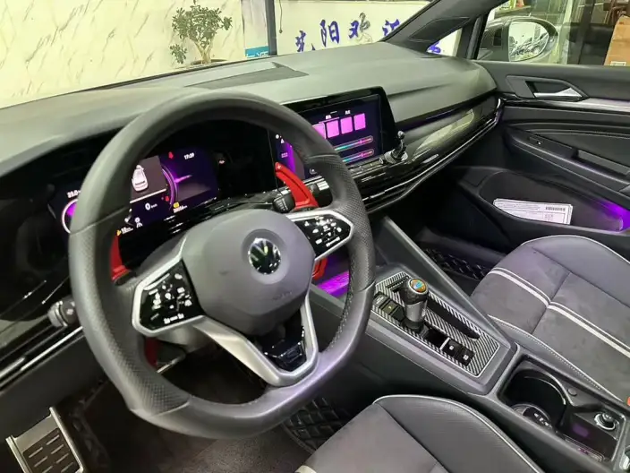 Volkswagen Golf 2024 Model 280TSI DSG R-Line 50 Legend Edition – фото 9