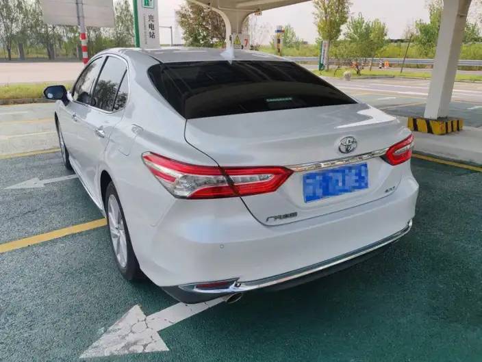 Toyota Camry 2023 Model 2.0G Deluxe Edition
