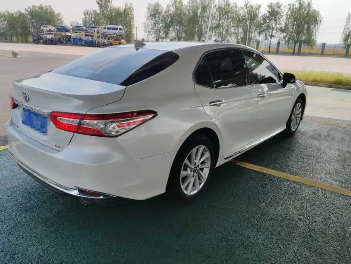 Toyota Camry 2023 Model 2.0G Deluxe Edition