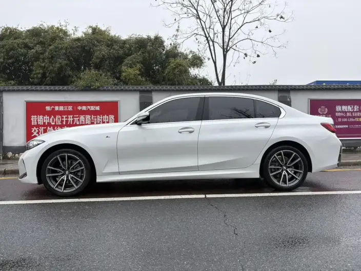 BMW 3 Series 2023 Model 320Li M Sports Set
