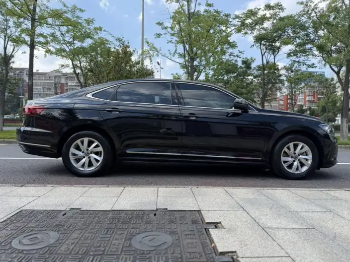 Volkswagen Passat 2022 Model 280TSI Elite Edition – фото 8