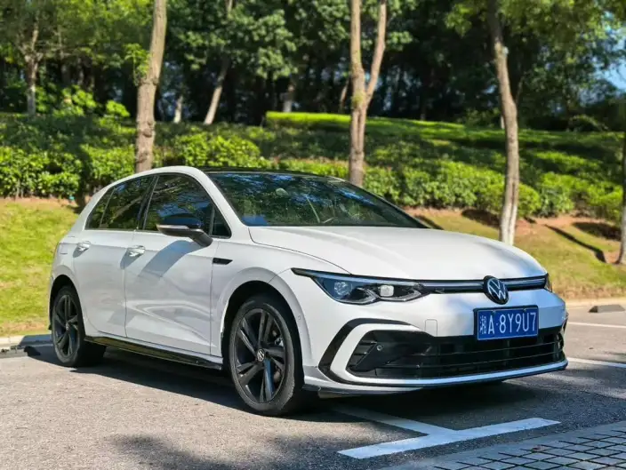 Volkswagen Golf 2024 Model 280TSI DSG R-Line 50 Legend Edition