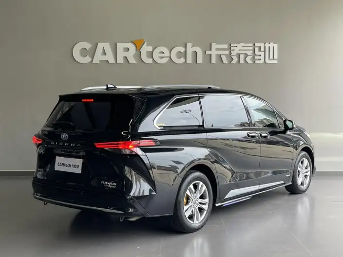 Toyota Sienna 2021 Model 2.5L Hybrid Platinum edition – фото 7