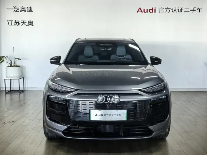 AUDI Q6L e-tron 2026 Model First Edition Pilot Edition