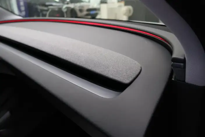 Model 3 2025 Model Facelift Long Battery Life Pro Rear-wheel drive version – фото 9