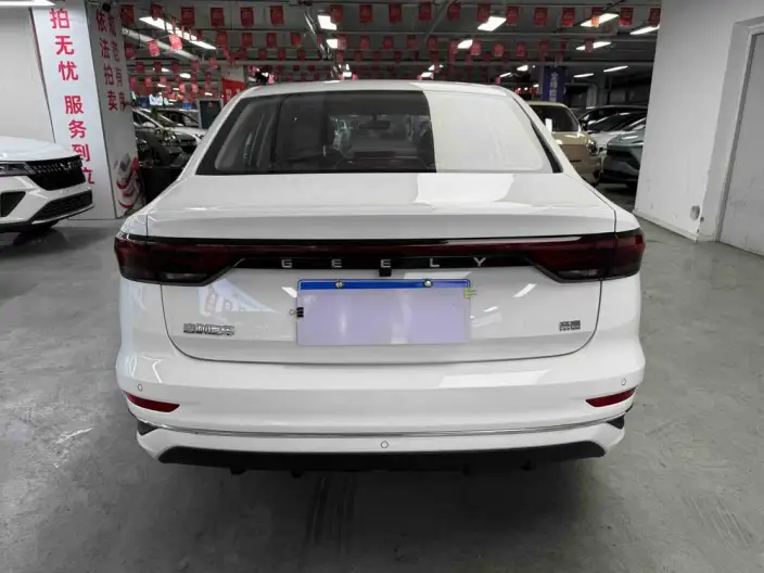 Geely Emgrand 2025 Model No. 4 Gen 1.5L CVT Star Glory Edition – фото 5