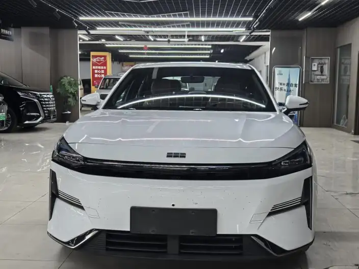 Geely Galaxy L6 2025 Model 1.5 EM-i DHT 60KM Tiggo Edition