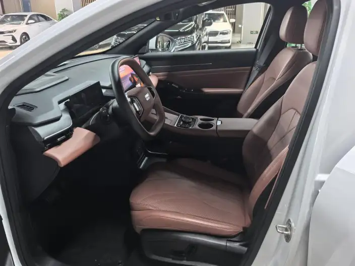 Geely Galaxy L6 2025 Model 1.5 EM-i DHT 60KM Tiggo Edition – фото 8