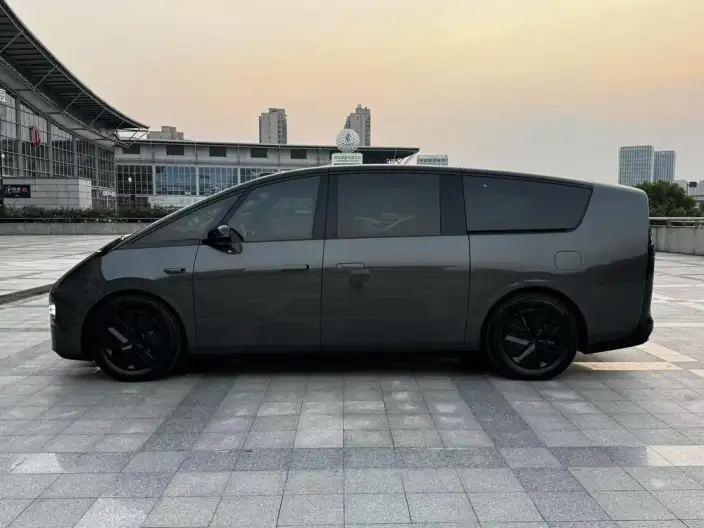 Li Auto MEGA 2024 Model Ultra Edition