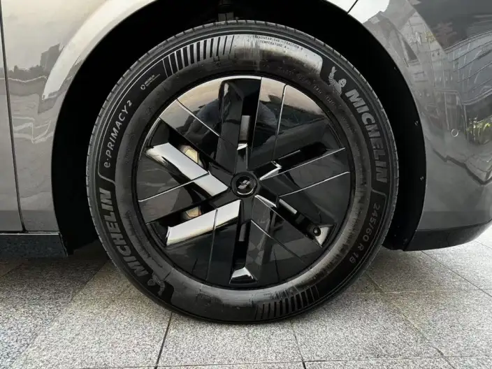 Li Auto MEGA 2024 Model Ultra Edition – фото 10