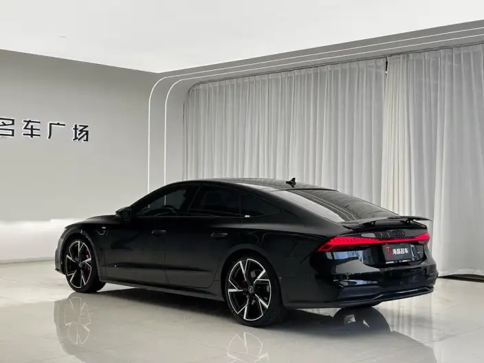 Audi A7 2024 Model 55 TFSI quattro Exclusive Model – фото 5
