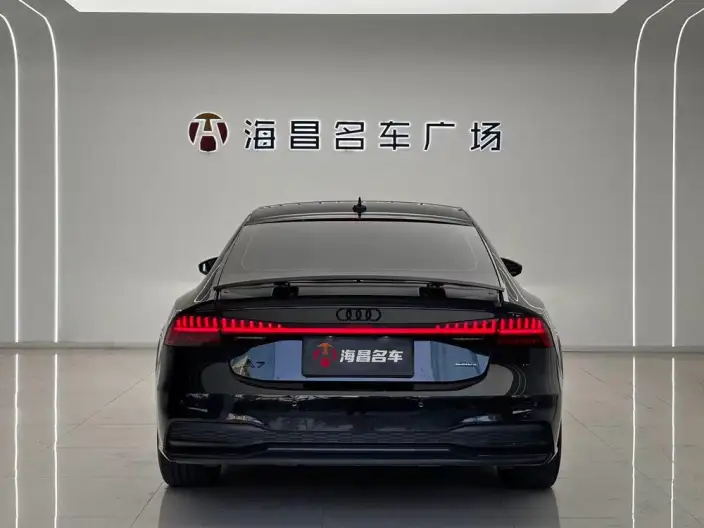 Audi A7 2024 Model 55 TFSI quattro Exclusive Model – фото 6