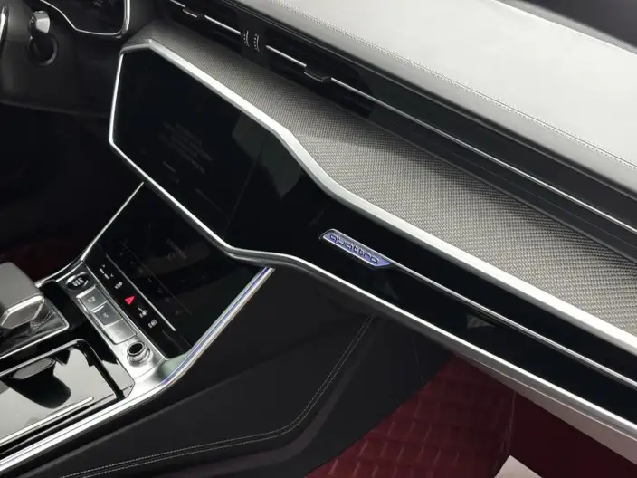Audi A7 2024 Model 55 TFSI quattro Exclusive Model – фото 9