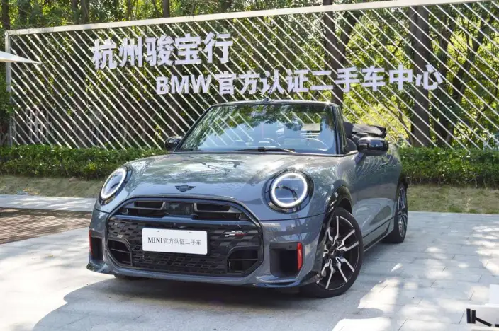MINI JCW 2025 Model JOHN COOPER WORKS CABRIO – фото 1