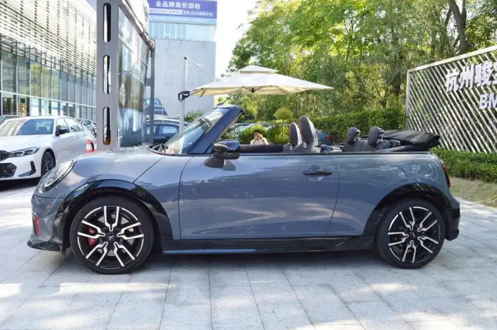 MINI JCW 2025 Model JOHN COOPER WORKS CABRIO – фото 8