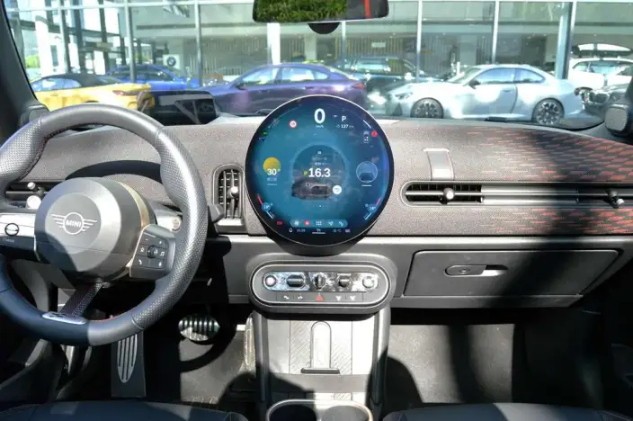 MINI JCW 2025 Model JOHN COOPER WORKS CABRIO – фото 10