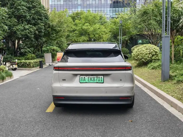 Li Auto i6 2025 Model 4WD Standard Edition – фото 6