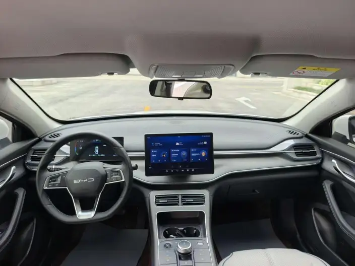 BYD Destroyer 05 2024 Model Honor Edition DM-i 55KM Luxury Model – фото 7