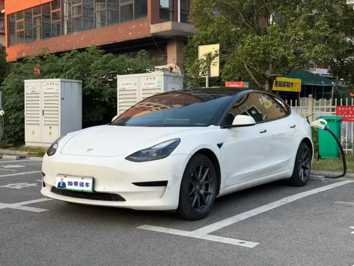 Model 3 2022 Model Rear-wheel drive version