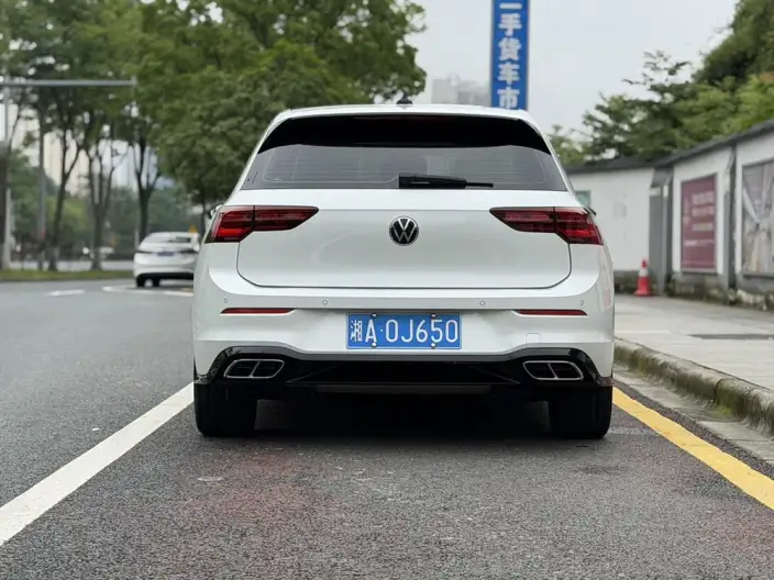 Volkswagen Golf 2021 Model 280TSI DSG R-Line – фото 6