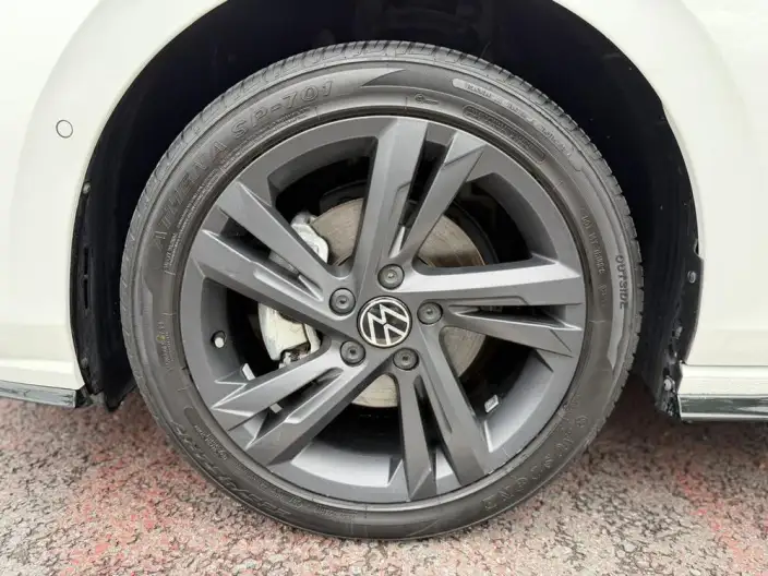 Volkswagen Golf 2021 Model 280TSI DSG R-Line – фото 8