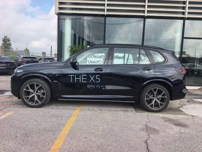 BMW X5 2023 Model xDrive30Li Exclusive Model M Sports Night Set