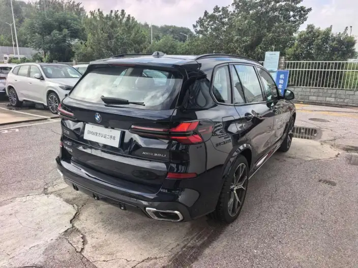 BMW X5 2023 Model xDrive30Li Exclusive Model M Sports Night Set – фото 5