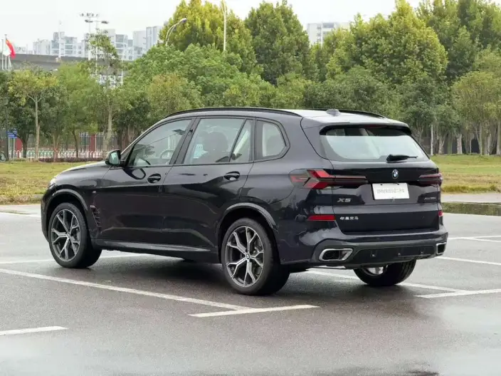 BMW X5 2023 Model xDrive30Li Exclusive Model M Sports Night Set – фото 4