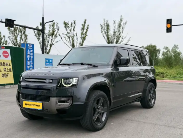 Land Rover Defender 2024 Model 110 3.0T P400 X-Dynamic HSE