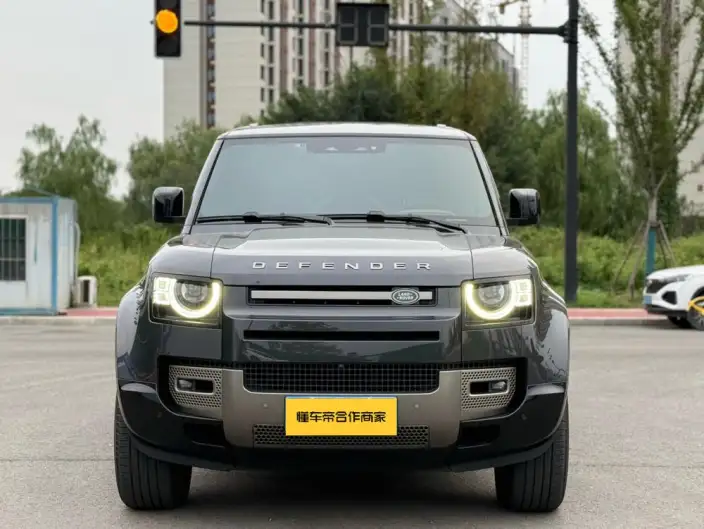 Land Rover Defender 2024 Model 110 3.0T P400 X-Dynamic HSE
