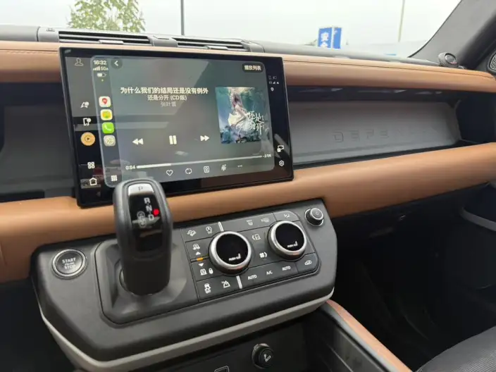 Land Rover Defender 2024 Model 110 3.0T P400 X-Dynamic HSE – фото 9