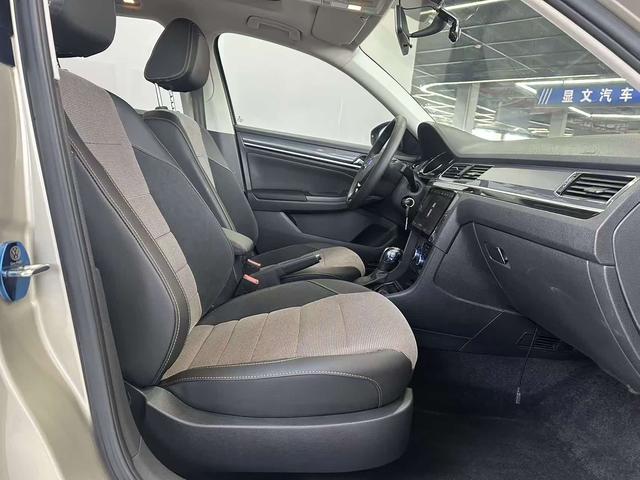Volkswagen C-TREK Модель 2018 года 1.5L автоматическое Com f ort – фото 4