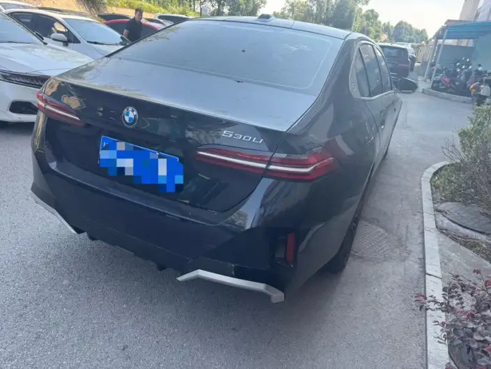 BMW 5 Series 2024 Model 530Li Leading Model M Sports Set – фото 3