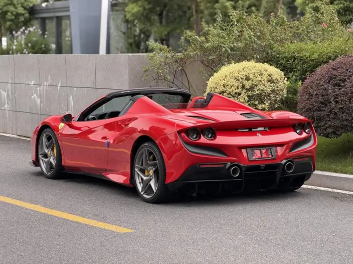 Ferrari F8 2020 Model Spider 3.9T V8 – фото 4
