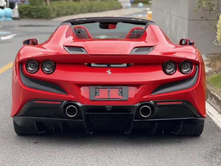 Ferrari F8 2020 Model Spider 3.9T V8 – фото 5