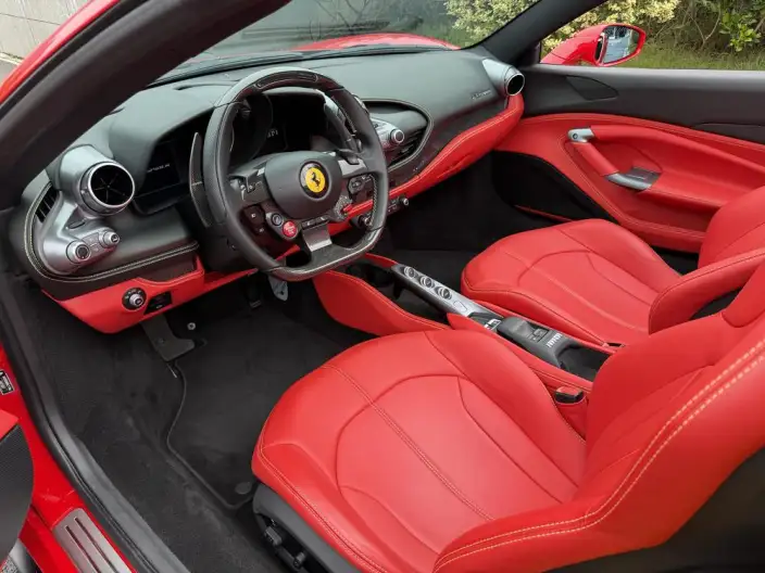 Ferrari F8 2020 Model Spider 3.9T V8 – фото 7