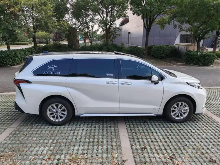 Granvia 2024 Model Intelligent Hybrid 2.5L 2WD Comfort Edition – фото 6