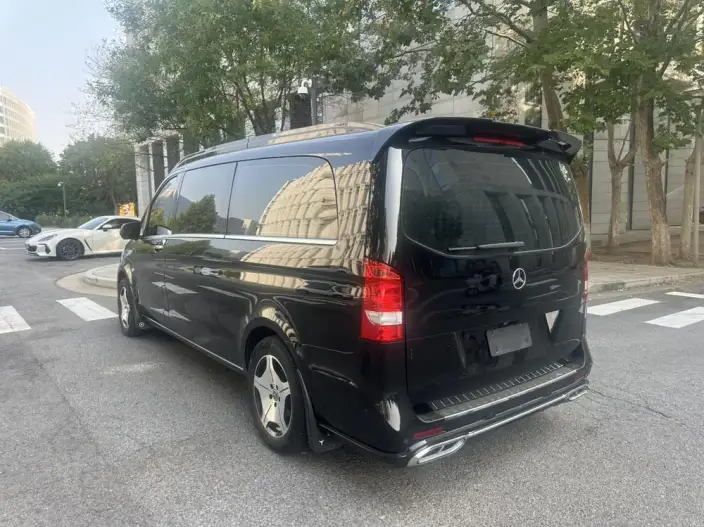 Viano 2024 Model 2.0T Elite Edition 7 seat – фото 4