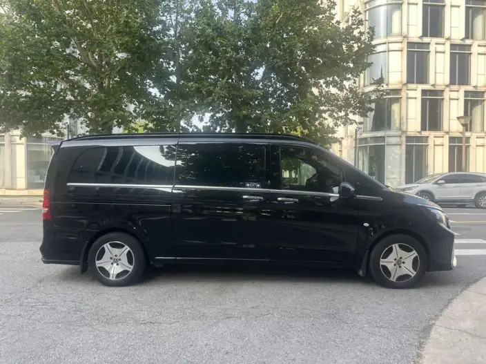 Viano 2024 Model 2.0T Elite Edition 7 seat – фото 7