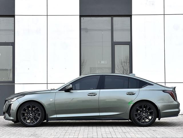 Cadillac C T5 2022 28T Platinum – фото 3