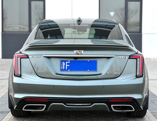Cadillac C T5 2022 28T Platinum – фото 5