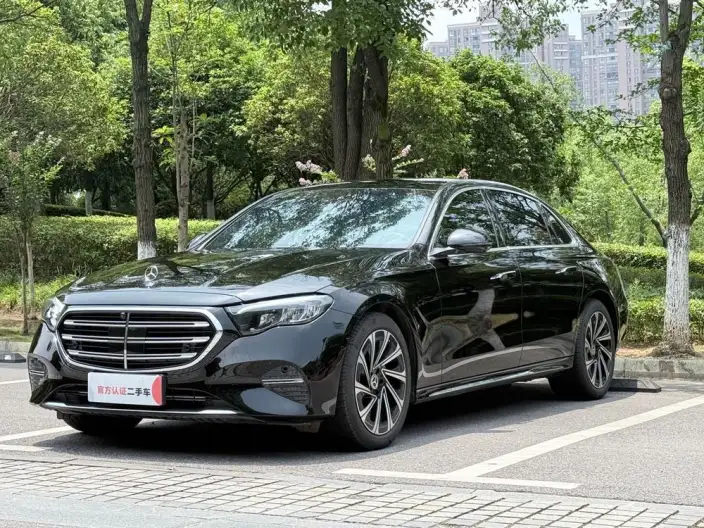 Mercedes-Benz E-Class 2024 Model E 300 L Luxury Model sedan – фото 1