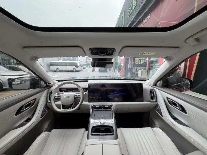 Geely M9 2025 Model 210km 4WD Pilot Edition – фото 10