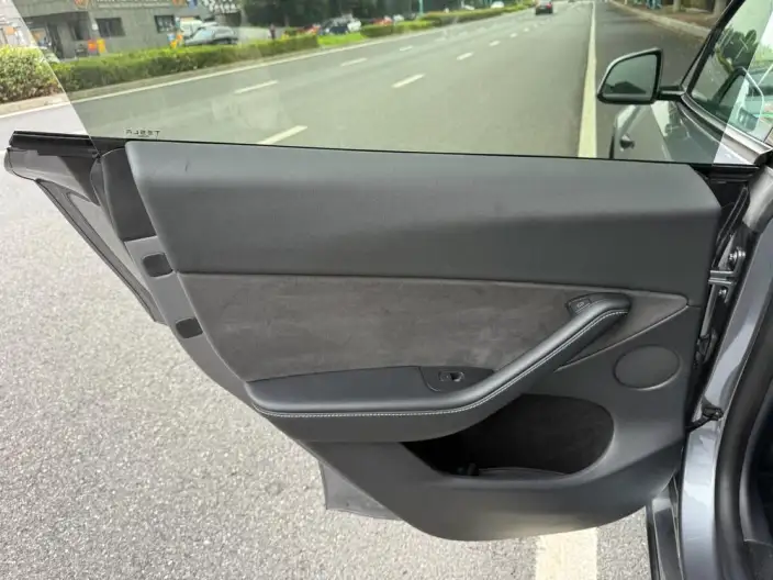 Model Y 2024 Model Rear-wheel drive version – фото 9