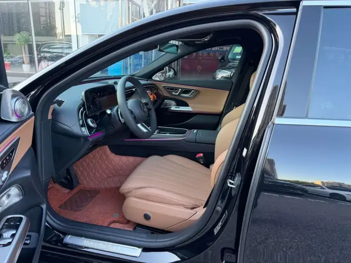 Mercedes-Benz E-Class 2026 Model E 300 L Luxury Model sedan – фото 10