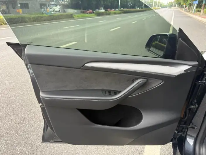 Model Y 2024 Model Rear-wheel drive version – фото 9