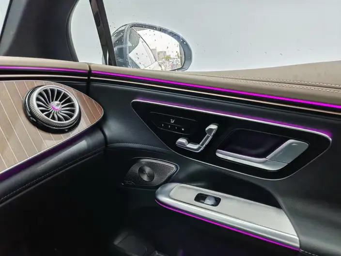 Mercedes-Benz EQE 2025 Model EQE 500 4MATIC Pioneer Edition – фото 9