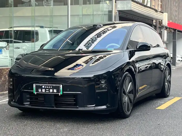 Li Auto i8 2025 Model Standard Edition
