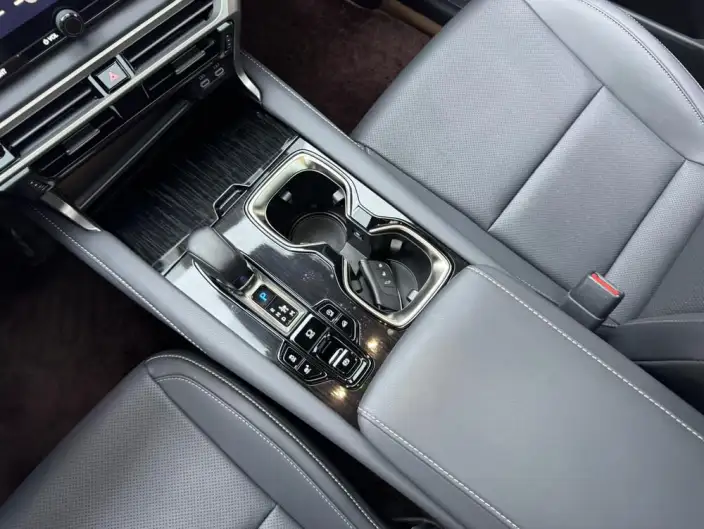 Lexus RX 2026 Model 300 4WD Black Edition – фото 8