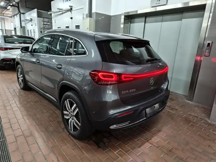 Mercedes-Benz EQA 2023 Model Facelift EQA 260 – фото 2